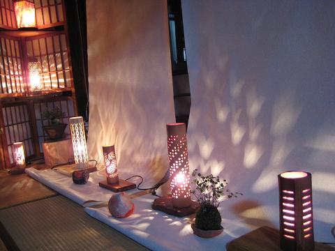 �`���`��������