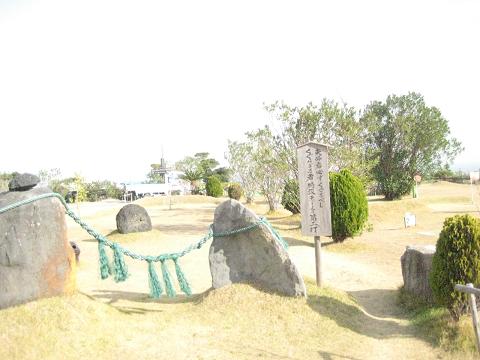 �`���`��������