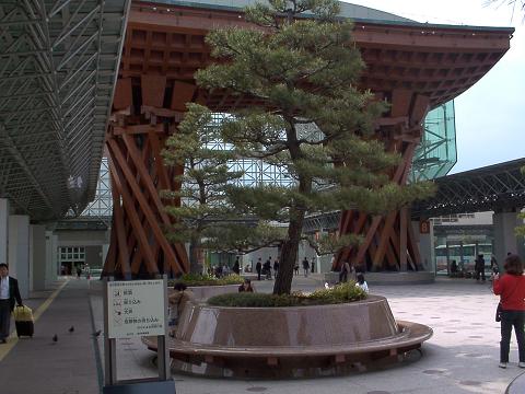 �`���`��������