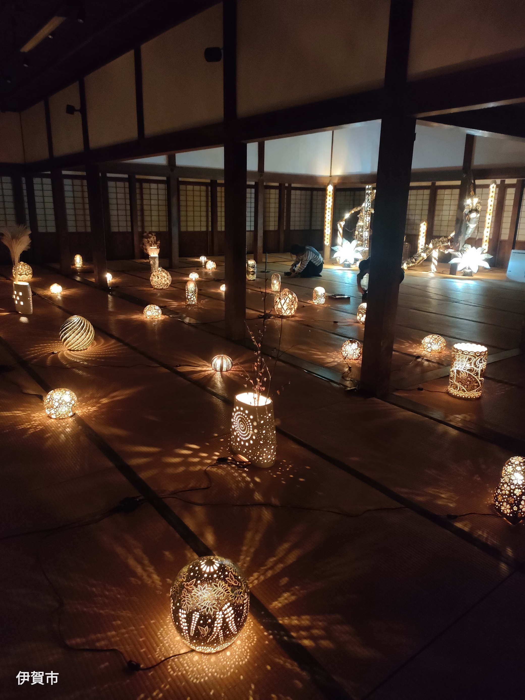 vc@l@ɉsss̃CxgiXpuL̂ᔎف@eBYEJtFj