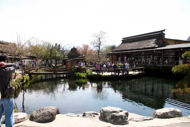 ���{�t�@�~���[�̏o����