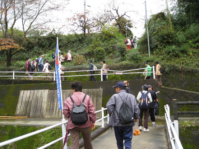 �������n��܂��Â��苦�c��