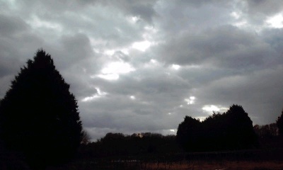 �~�q�̓��L